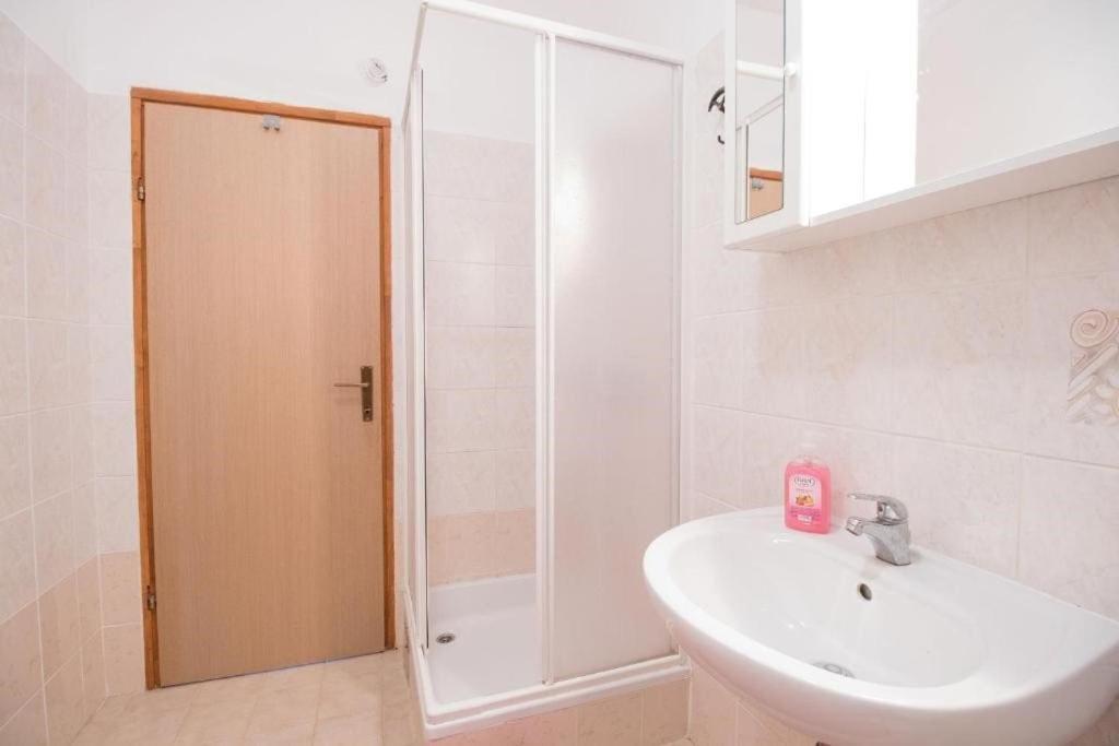 Apartmani Nedjeljko Čunski Esterno foto
